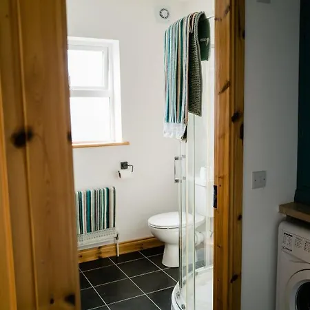 Modern Self Catering Apartment, Miltown Malbay Apartment *