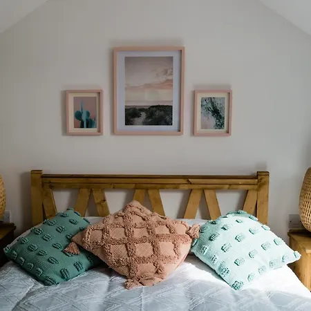 Modern Self Catering Apartment, Miltown Malbay
