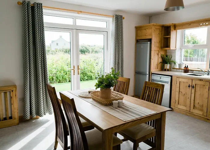 Modern Self Catering Apartment, *